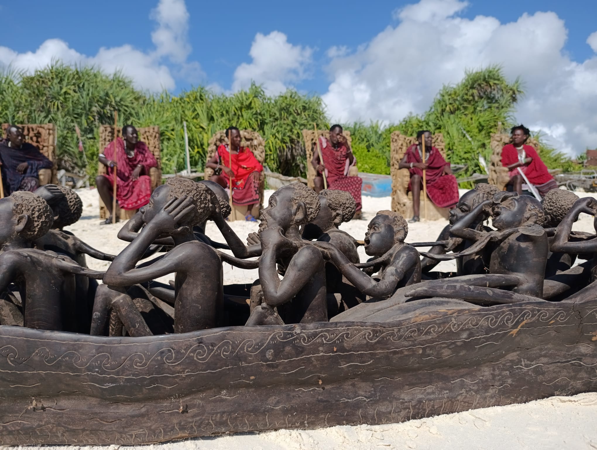 African Artisans × European Design: How VendaArt Is Redefining Global Luxury الحرفيون الأفارقة × التصميم الأوروبي: كيف تعيد VendaArt تعريف الفخامة العالمية